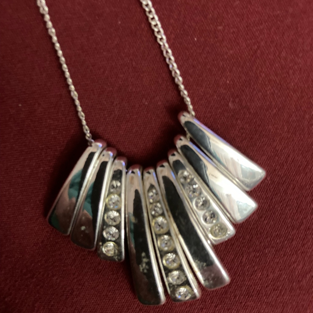 Silver Tone Geo Necklace Silver Tone Chain Avon Nwt